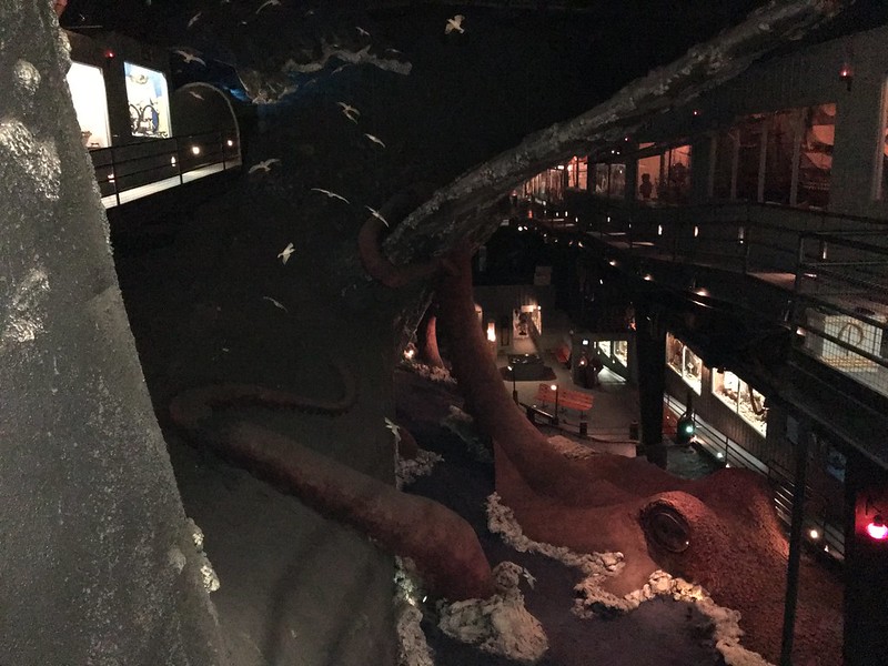  Whale vs Squid at the House on the Rock