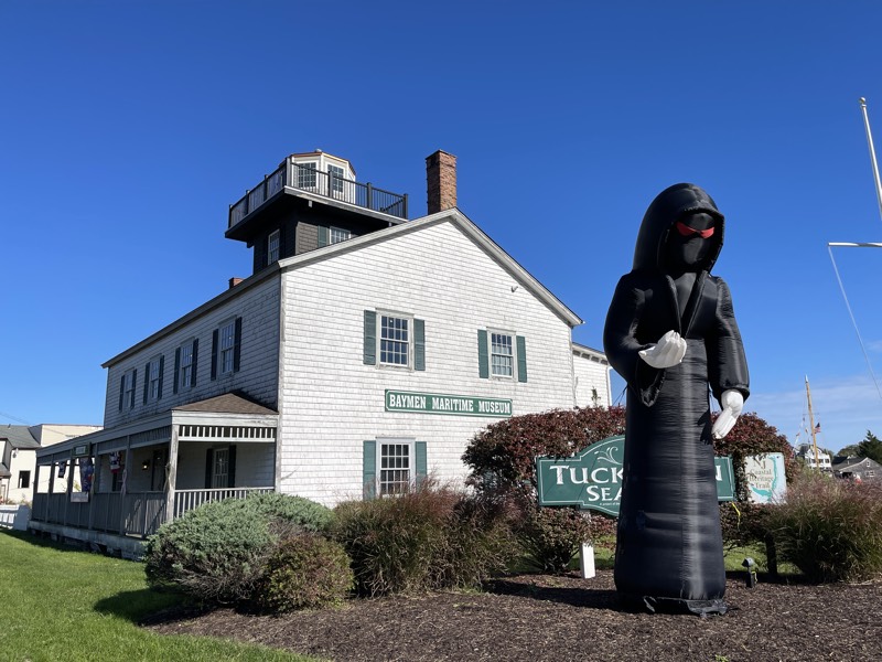 Tuckers Island Light